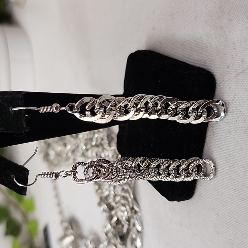 Silver Multi Chain Chunky Necklace and Earrings Set - Picture 6 of 9